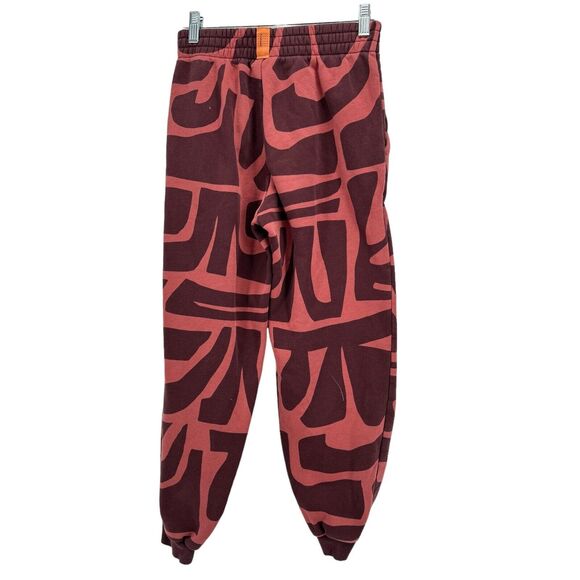 Nike DV3215-691 A.I.R. Cody Hudson Flyease Large Kids Maroon Sweatpants Jungle - Picture 2 of 10